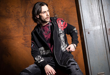 Rock Rebel by EMP / Få det nå!