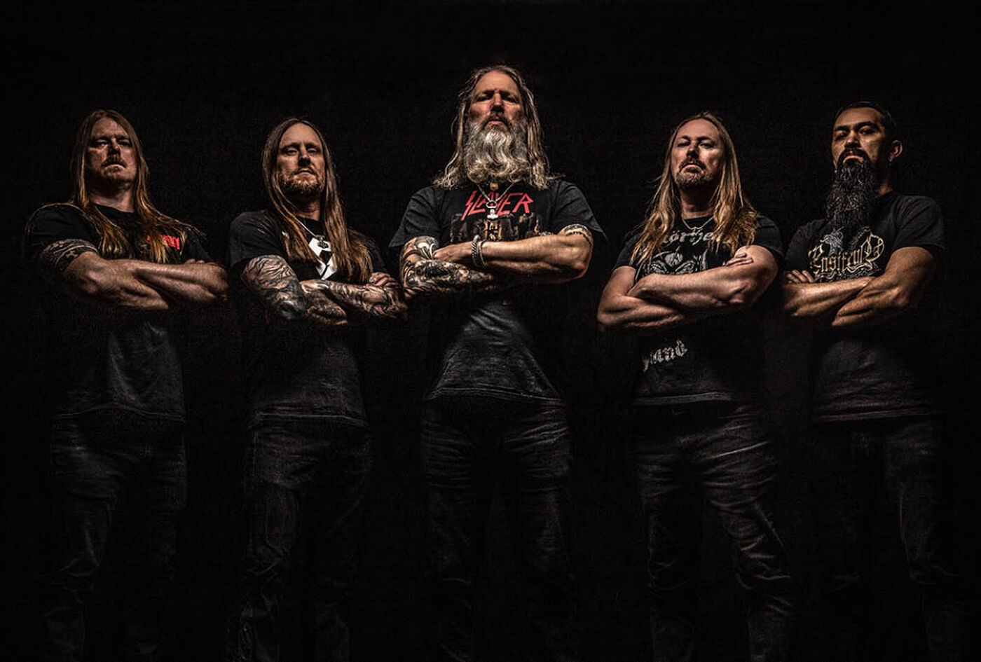 Amon Amarth kombinerer fantastiske melodier med gripende fortellinger fra nordiske legender!Bli med i deres stormfulle verden av tordnende riffs og heroiske bragder:F&aring; tak i eksklusivt Amon Amarth-merch idag!